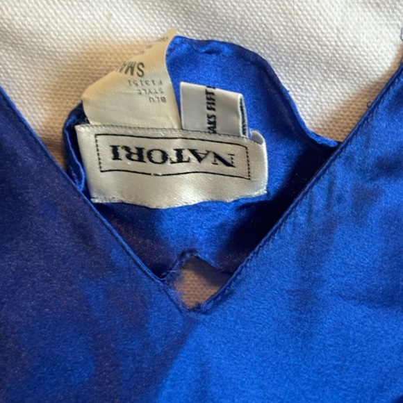 Natori for Saks Fifth Avenue gown and robe set - Picture 8 of 8